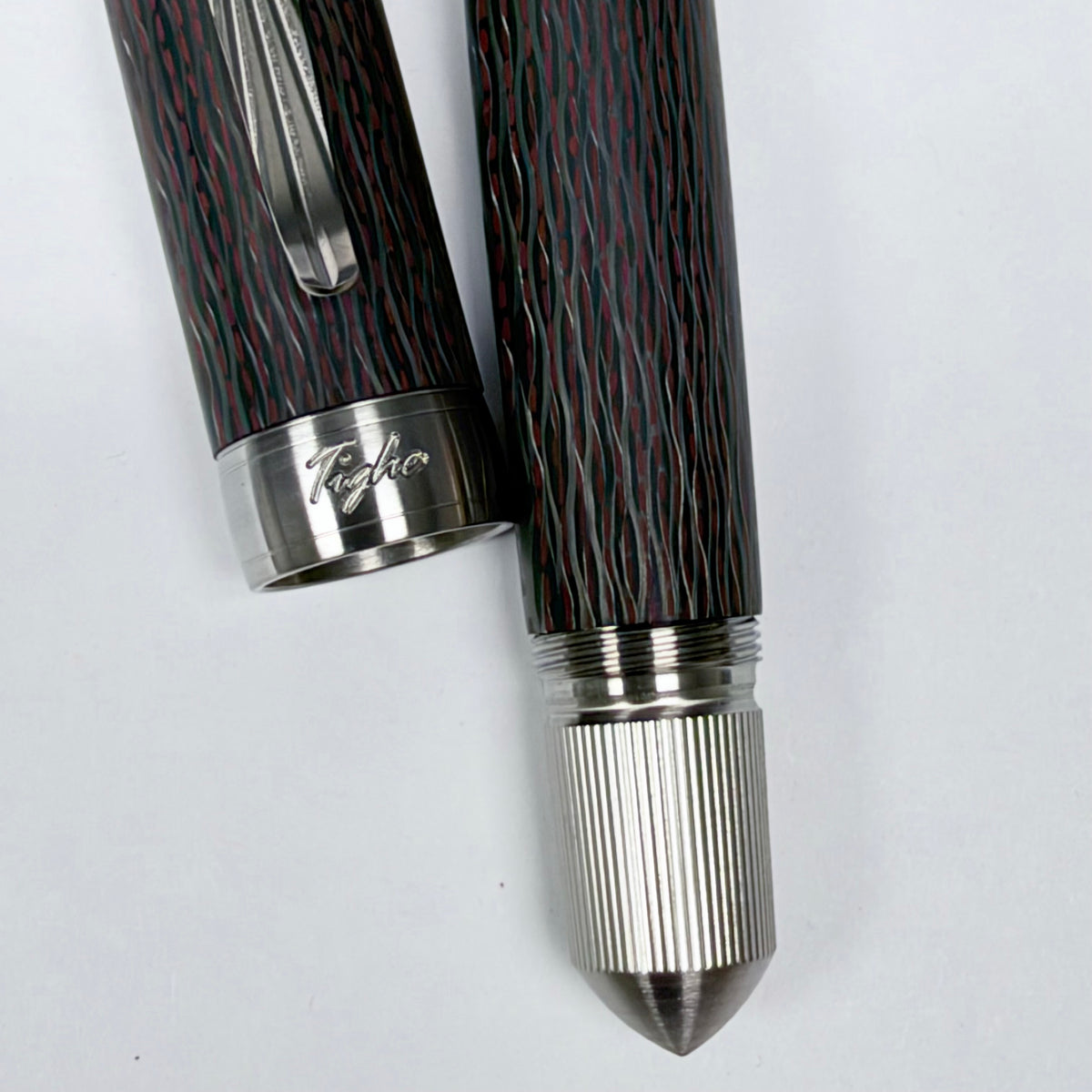 Red Pinstripe — Red Fiberglass & Carbon Fiber Pen