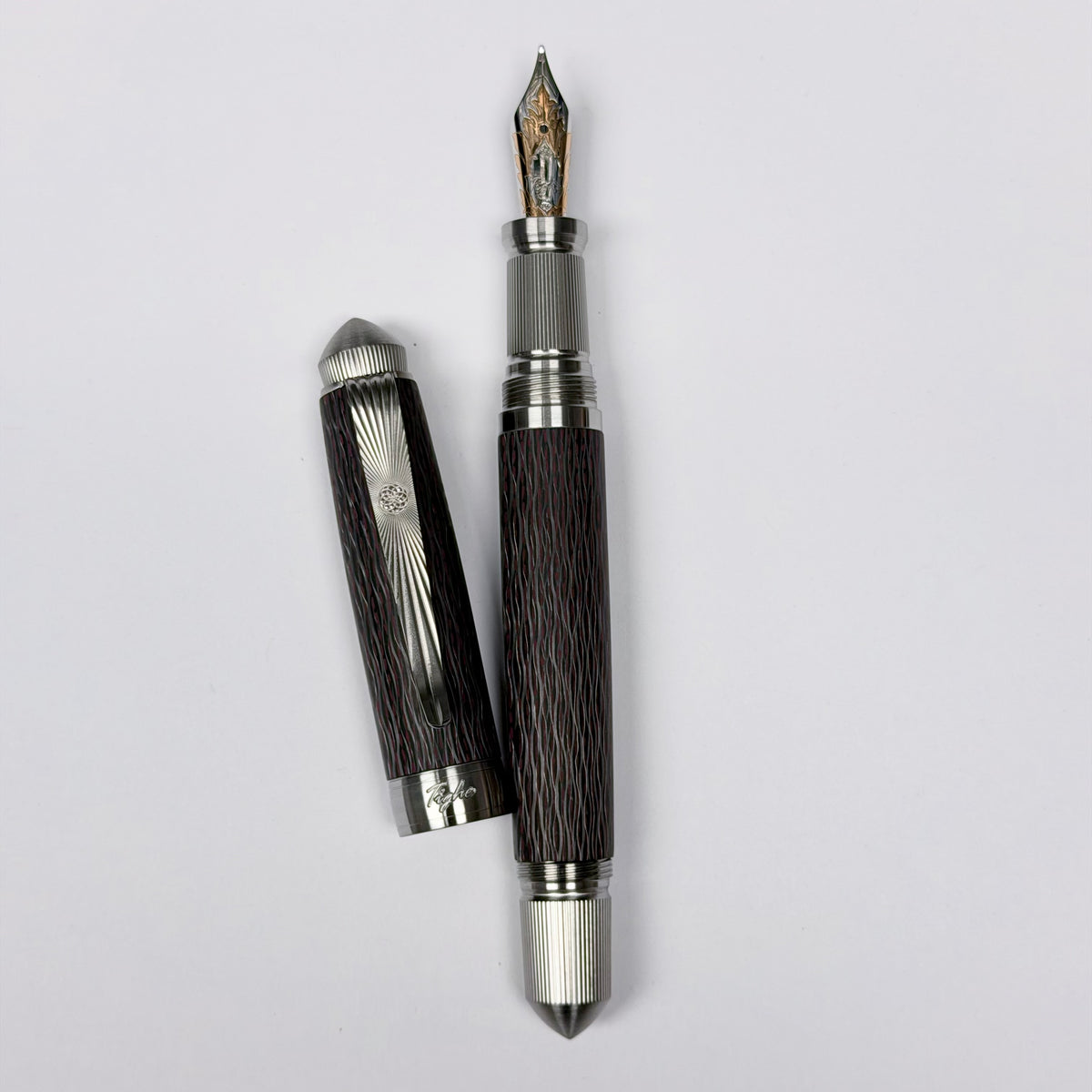 Red Pinstripe — Red Fiberglass & Carbon Fiber Pen